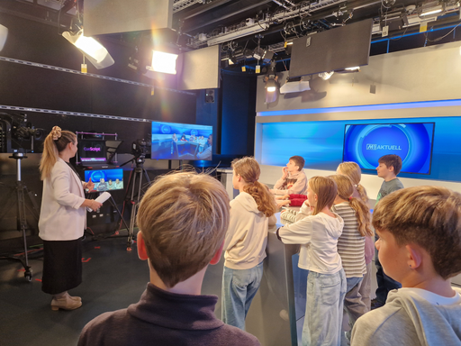 Nicole Bühler zeigt uns das TeleM1 Studio